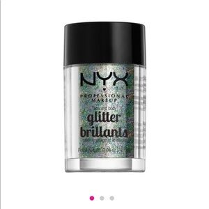 NYX Glitter Brillants - face and body